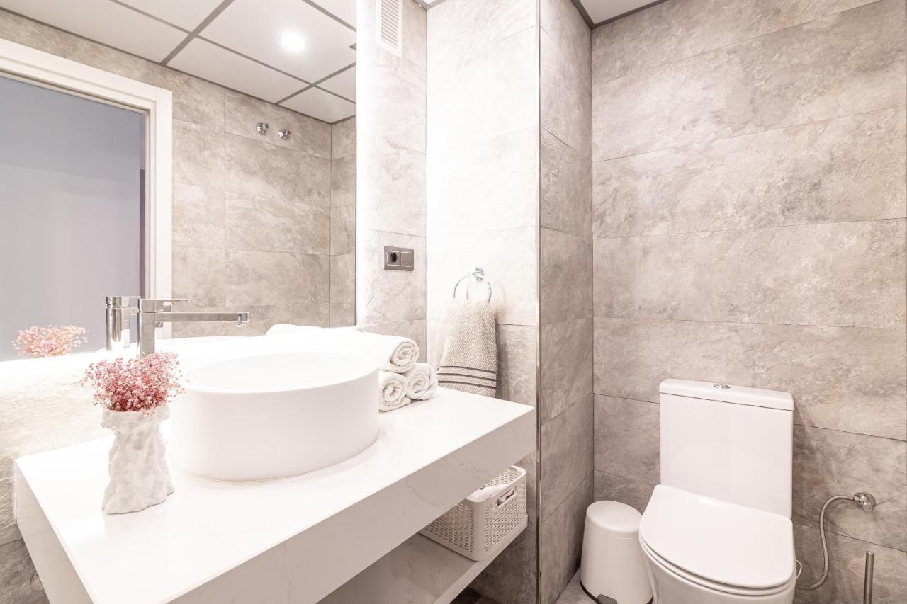 Apartamento Vicky Victoria Málaga Exterior foto
